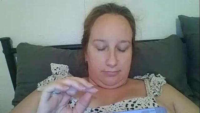 Image 12 of goddessmilfcrysyal Stream on Chaturbate on 19 months ago