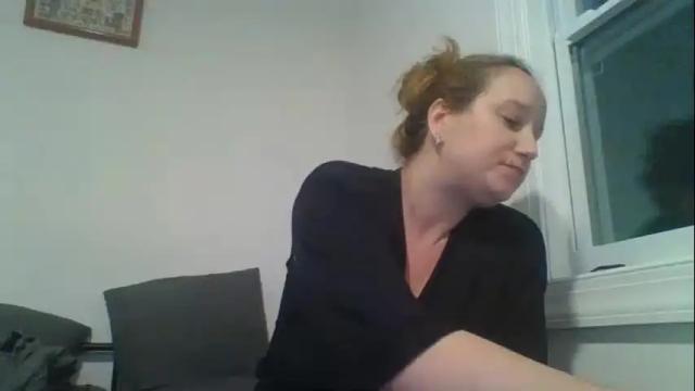 Image 3 of goddessmilfcrysyal Stream on Chaturbate on 19 months ago