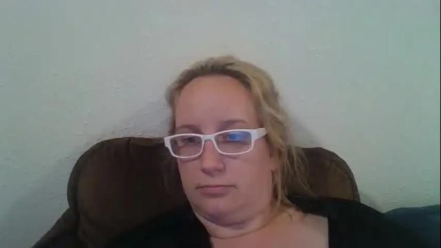 Thumbnail 3, goddessmilfcrysyal's Stream at Chaturbate, 17 months ago