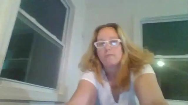 Image 3 of goddessmilfcrysyal Stream on Chaturbate on 13 months ago