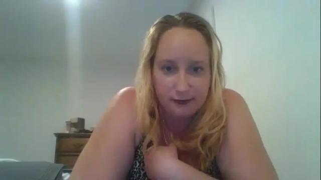 Thumbnail 3, goddessmilfcrysyal's Stream at Chaturbate, 12 months ago