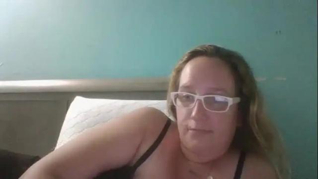 Thumbnail 2, goddessmilfcrysyal's Stream at Chaturbate, 2 months ago
