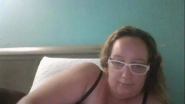 Image 6 of goddessmilfcrysyal Stream on Chaturbate on 2 months ago