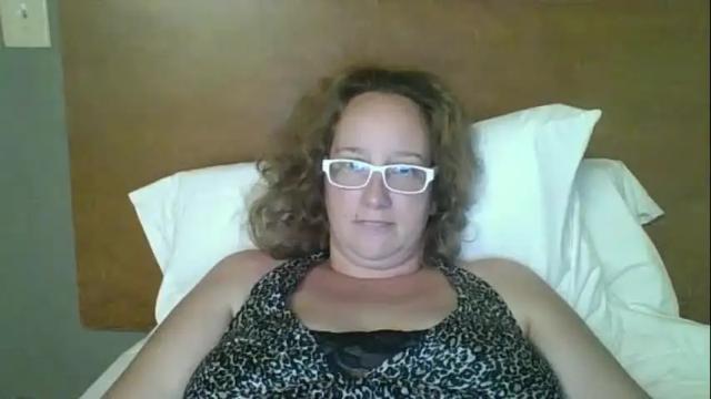 Image 11 of goddessmilfcrysyal Stream on Chaturbate on 7 days ago