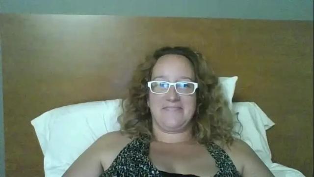 Image 7 of goddessmilfcrysyal Stream on Chaturbate on 7 days ago