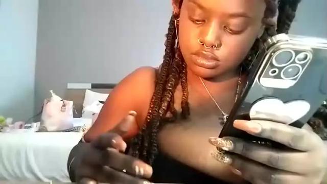 Image 12 of goddessmonni Stream on Chaturbate on 15 months ago