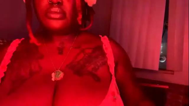 Image 10 of goddessmonni Stream on Chaturbate on 5 months ago