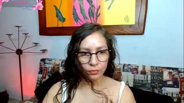 Image 8 of goddessnahi Stream on Chaturbate on 1 month ago