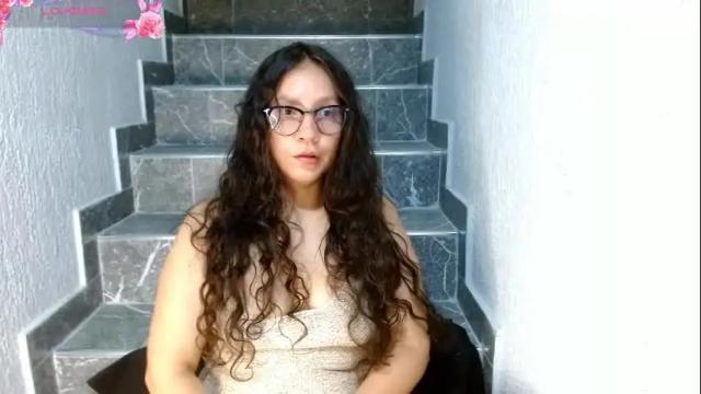 Image 11 of goddessnahi Stream on Chaturbate on 1 month ago