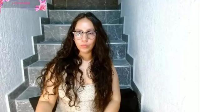 Image 6 of goddessnahi Stream on Chaturbate on 1 month ago