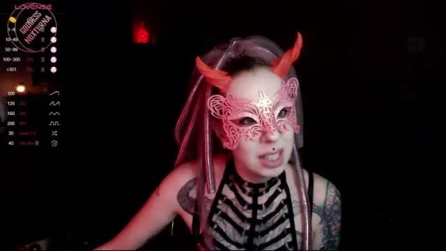 Image 10 of goddessnoxturna Stream on Chaturbate on 17 months ago