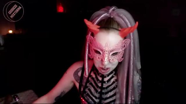 Image 8 of goddessnoxturna Stream on Chaturbate on 17 months ago