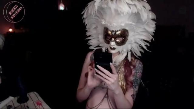 Image 2 of goddessnoxturna Stream on Chaturbate on 16 months ago