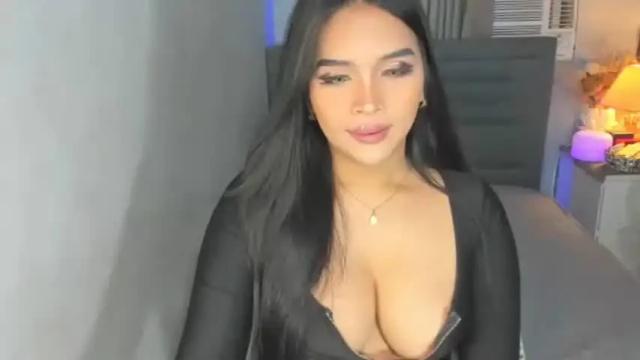 Image 7 of goddesspinaytrans Stream on Chaturbate on 16 months ago