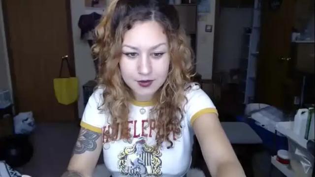 Image 2 of goddessrenee888 Stream on Chaturbate on 24 months ago