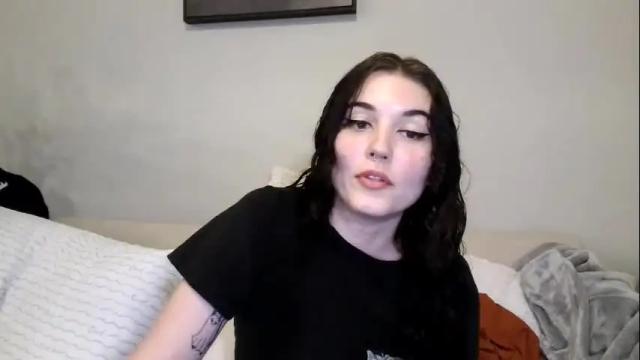 Image 3 of goddessshadowraven Stream on Chaturbate on 3 months ago