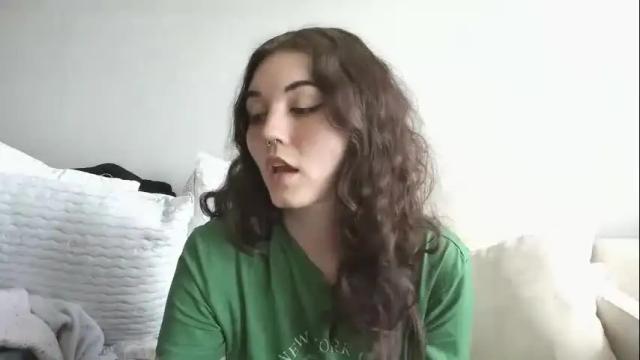Image 3 of goddessshadowraven Stream on Chaturbate on 3 months ago