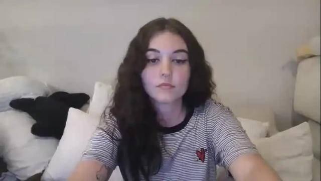 Image 12 of goddessshadowraven Stream on Chaturbate on 22 days ago