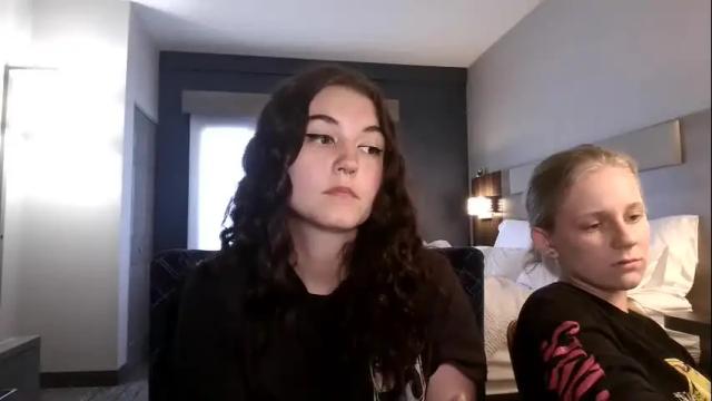 Image 8 of goddessshadowraven Stream on Chaturbate on 2 months ago
