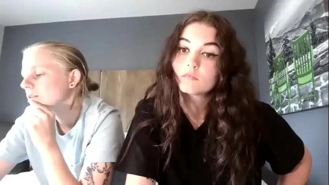 Image 3 of goddessshadowraven Stream on Chaturbate on 1 month ago