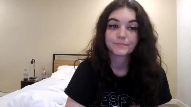 Image 12 of goddessshadowraven Stream on Chaturbate on 1 month ago