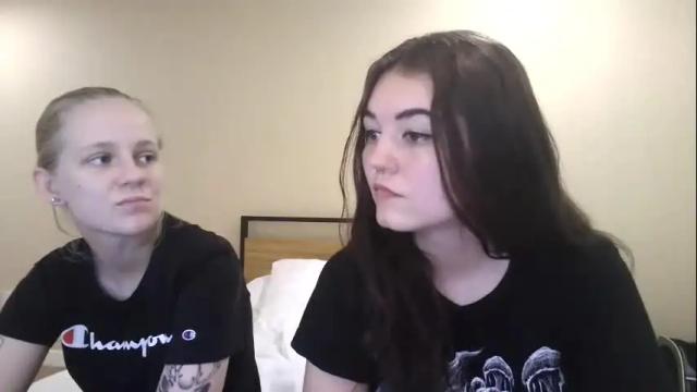 Image 3 of goddessshadowraven Stream on Chaturbate on 28 days ago