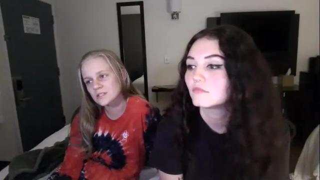 Image 7 of goddessshadowraven Stream on Chaturbate on 4 months ago