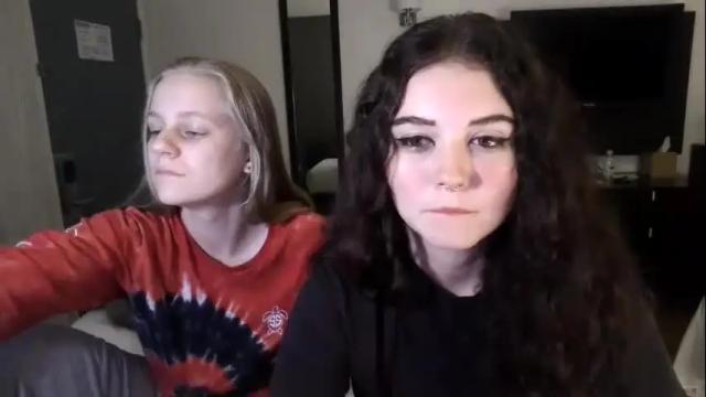 Image 8 of goddessshadowraven Stream on Chaturbate on 4 months ago