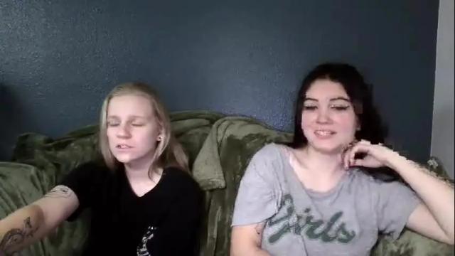 Image 2 of goddessshadowraven Stream on Chaturbate on 4 months ago