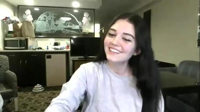 Image 2 of goddessshadowraven Stream on Chaturbate on 4 months ago