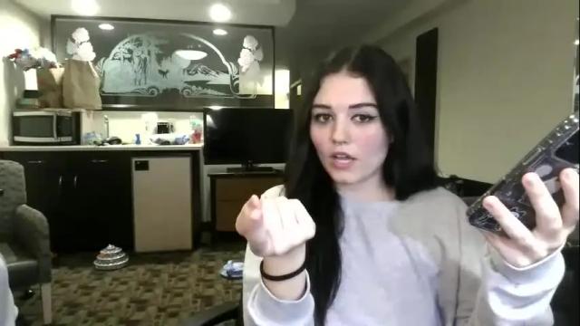 Image 4 of goddessshadowraven Stream on Chaturbate on 4 months ago