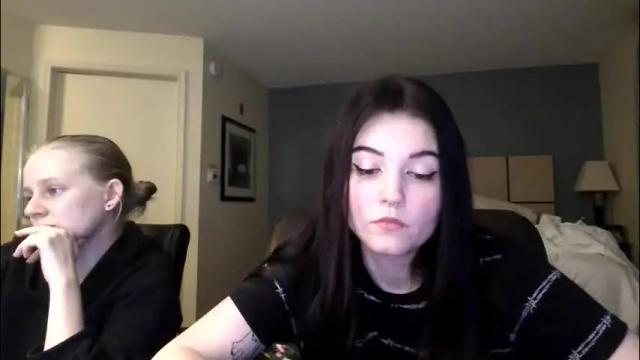 Image 11 of goddessshadowraven Stream on Chaturbate on 19 days ago
