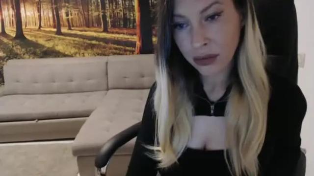 Image 10 of goddesssim Stream on Chaturbate on 21 months ago
