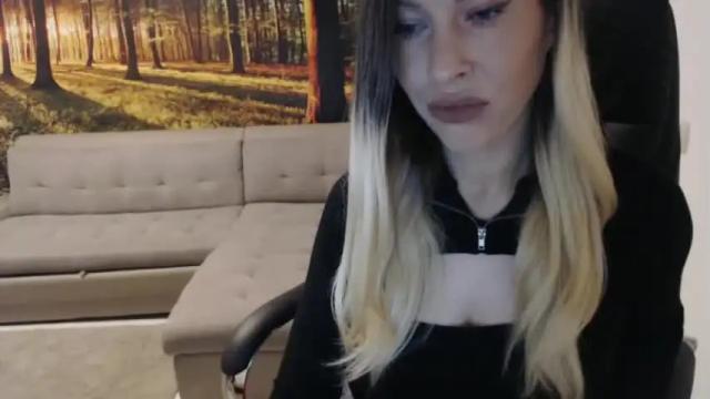Image 6 of goddesssim Stream on Chaturbate on 21 months ago