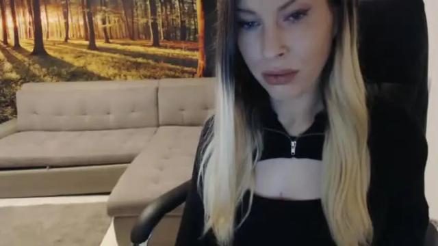 Image 11 of goddesssim Stream on Chaturbate on 21 months ago