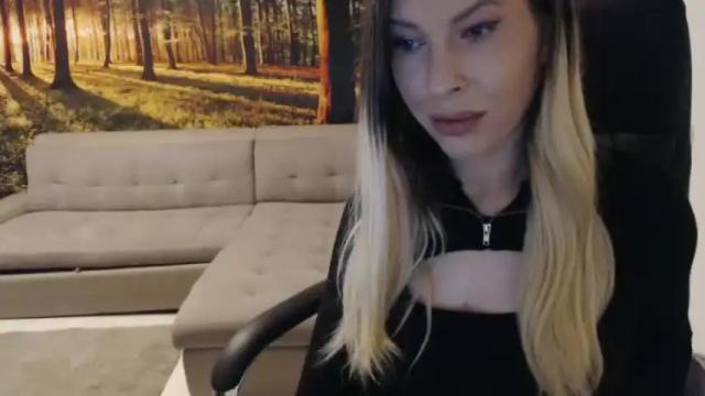 Image 12 of goddesssim Stream on Chaturbate on 21 months ago