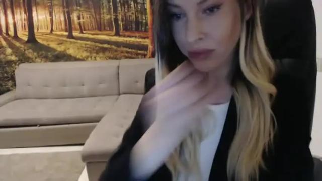 Image 6 of goddesssim Stream on Chaturbate on 21 months ago