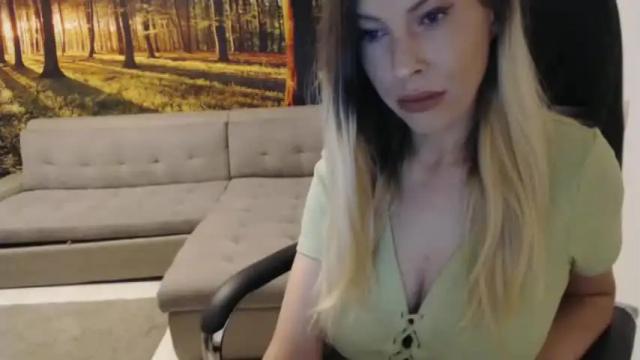 Image 7 of goddesssim Stream on Chaturbate on 21 months ago