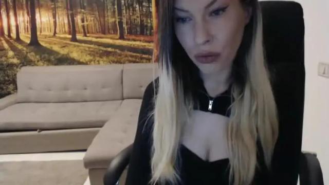 Image 11 of goddesssim Stream on Chaturbate on 21 months ago