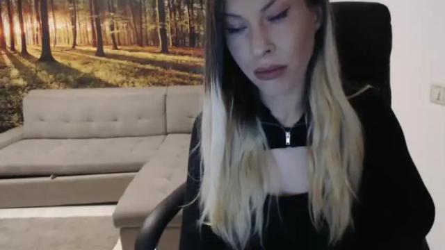 Image 6 of goddesssim Stream on Chaturbate on 21 months ago