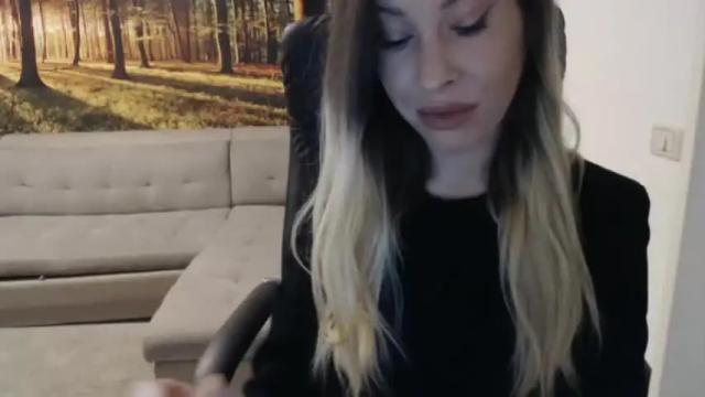 Image 12 of goddesssim Stream on Chaturbate on 20 months ago