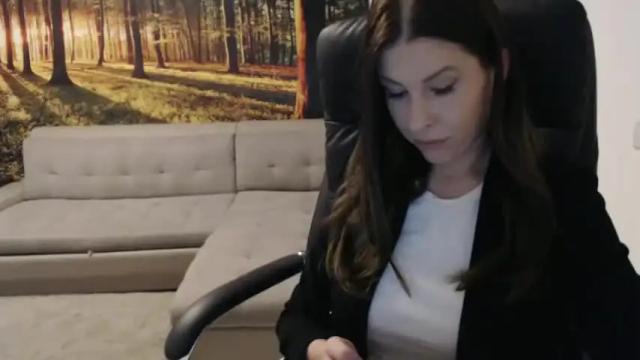 Image 6 of goddesssim Stream on Chaturbate on 18 months ago