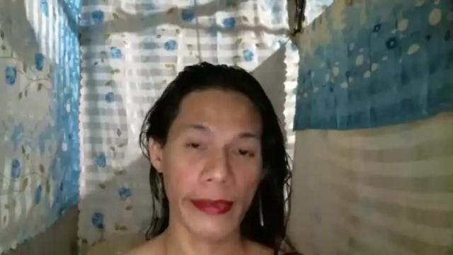 Image 4 of goddest_esme Stream on Chaturbate on 17 months ago