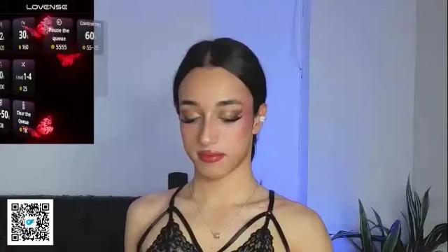 Image 3 of goddivaa Stream on Chaturbate on 1 month ago