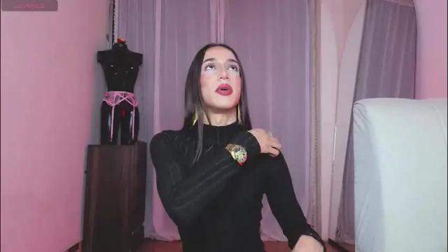 Image 2 of goddivaa Stream on Chaturbate on 17 hours ago