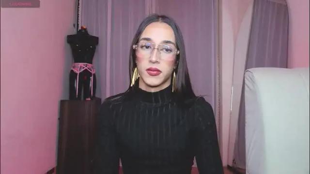 Image 6 of goddivaa Stream on Chaturbate on 17 hours ago