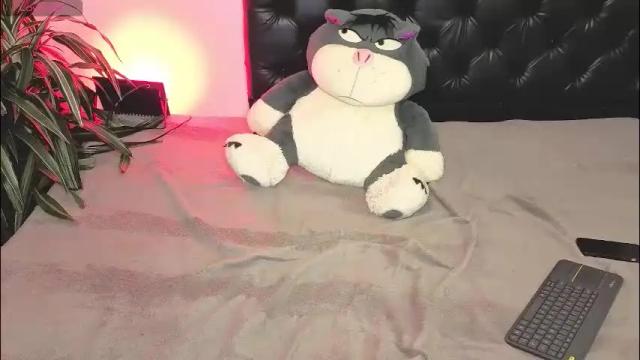 Image 12 of goddivaa Stream on Chaturbate on 2 months ago