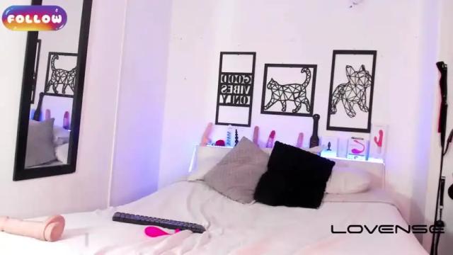 Image 11 of goddness_abril Stream on Chaturbate on 13 months ago