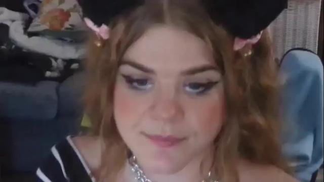 Image 10 of goddness_aquariuss Stream on Chaturbate on 18 months ago