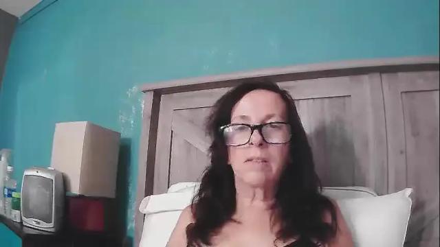 Image 3 of godesstina Stream on Chaturbate on 19 months ago